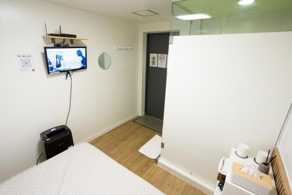 K Stay Guesthouse Myeongdong First Seúl Exterior foto